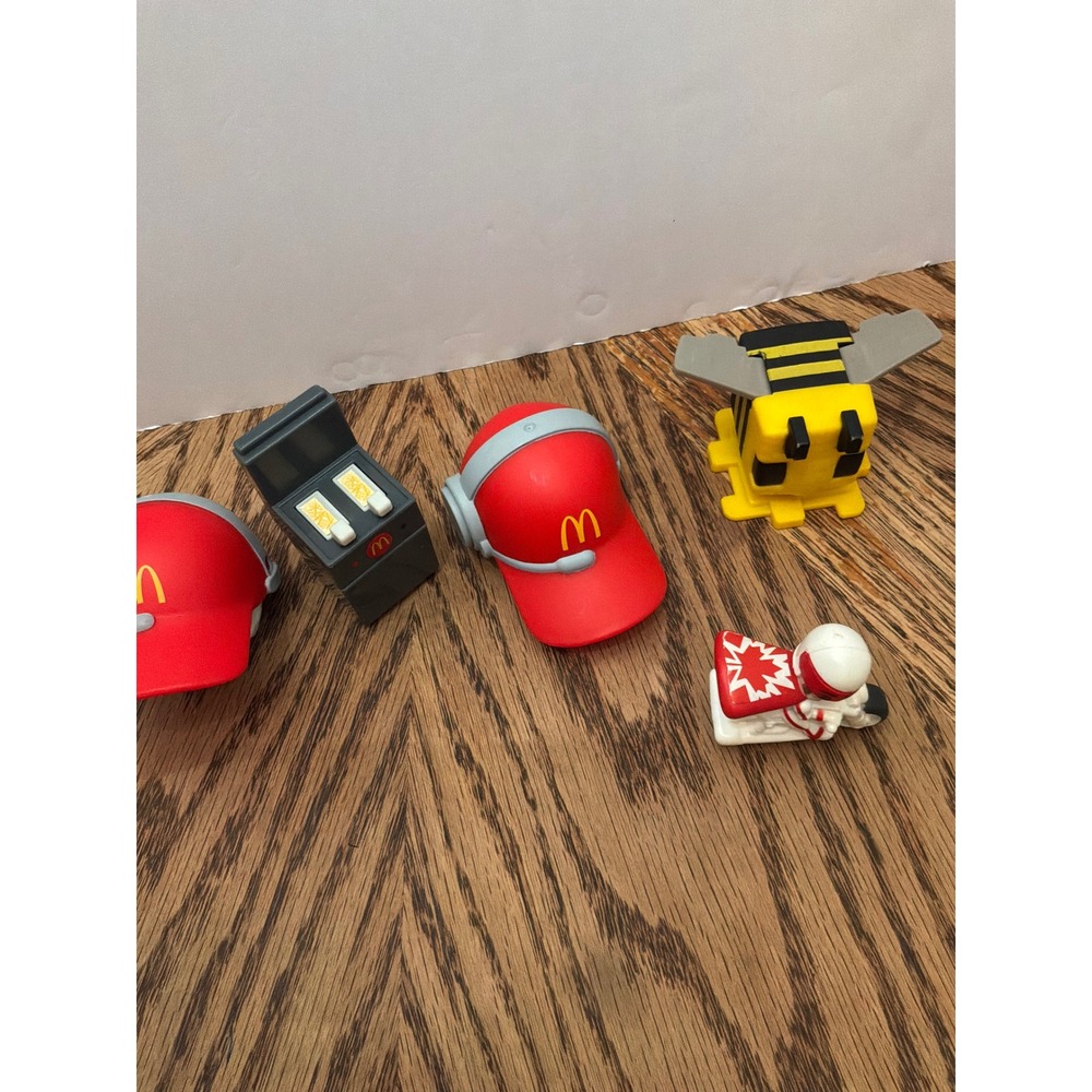 FastFoodCore Unisex McDonald's Happy Meal Toy Lot OS Red/Yellow - Picture 2 of 2